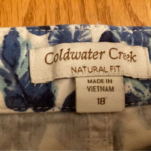 Coldwater Creek Capri Pants - Picture 4 of 11